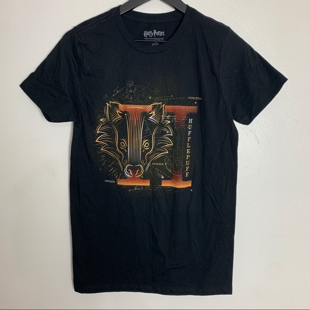 Harry Potter | Hufflepuff Graphic Tee Size Small